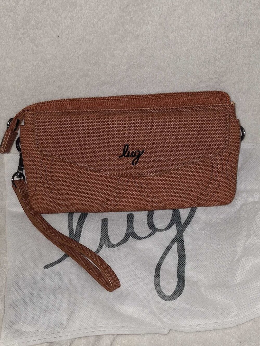 Lug Matte Luxe VL Blitz Wallet